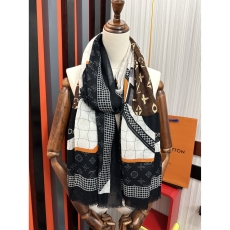 Louis Vuitton Scarf